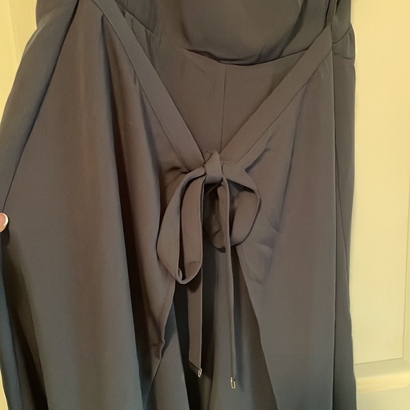 Jumpsuit-polyester crepe,lined bodice.wrap tie in front. - Picture 4 of 5